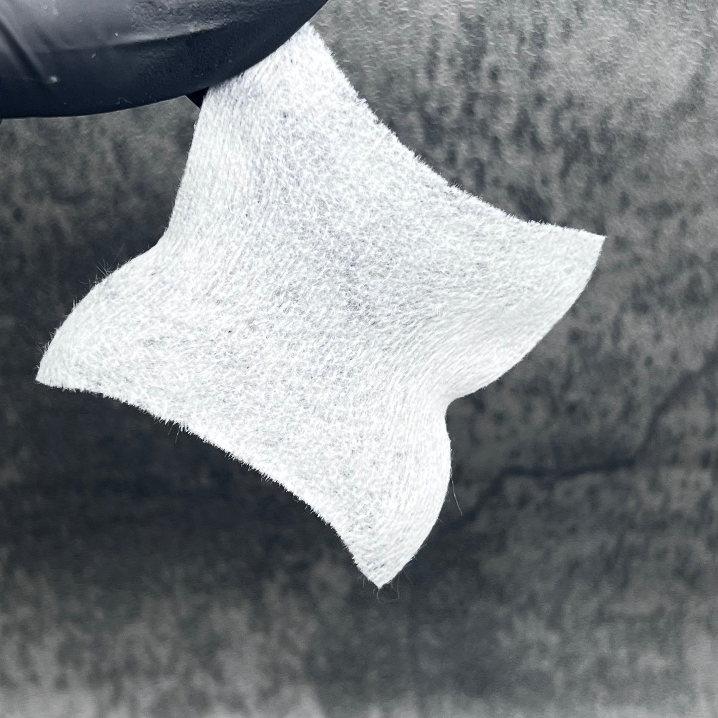 LINT FREE NAIL WIPES