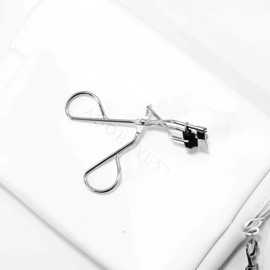 ADOREYES Lift Up Lash Curler with a built-in comb