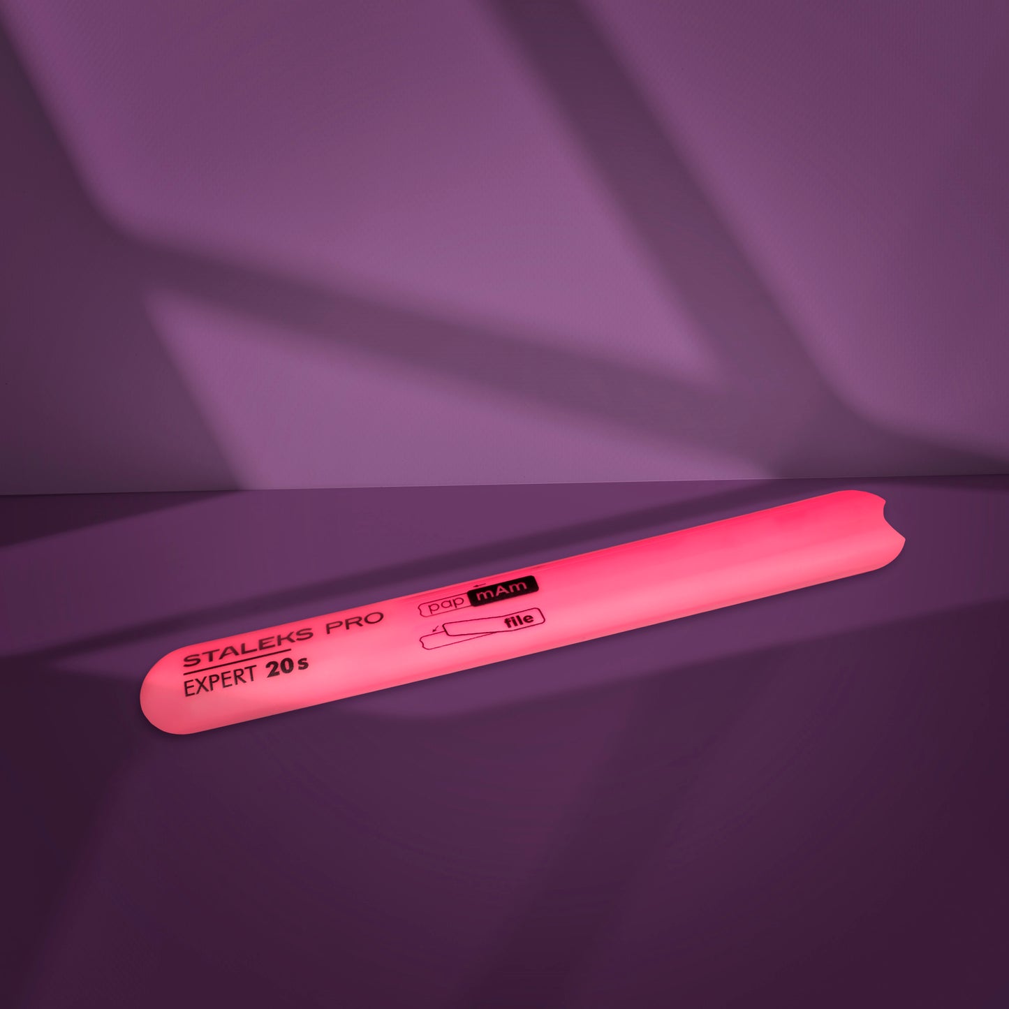 PLASTIC BASE BEVELED EXPERT 20s
