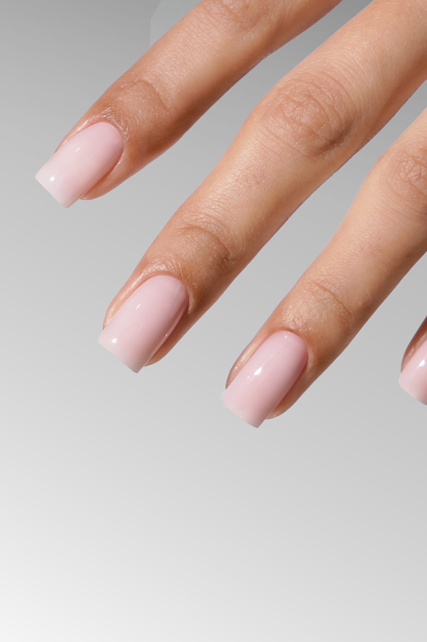 COLOUR COLLECTIONS: LUXIO® F/W 2025 "FEMININITY" NEW